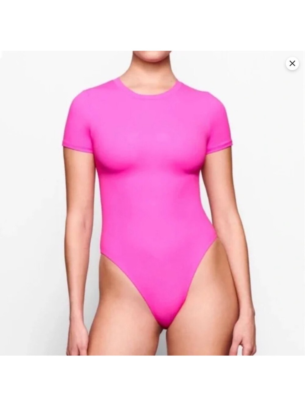 Skims Fits Everybody Bodysuit Fuschia - Picture 2 of 4